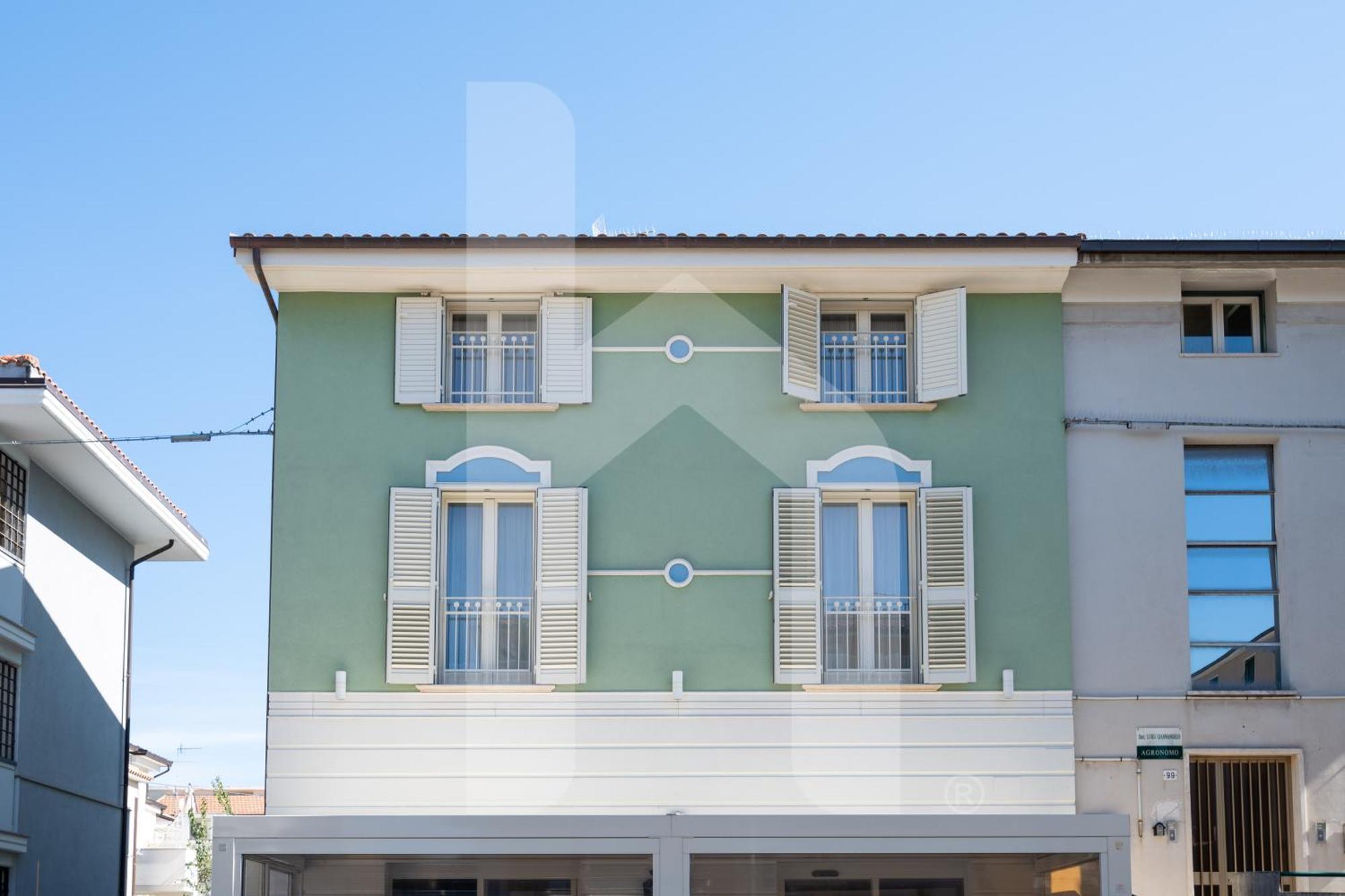 Homiday - Residenza D'Annunzio Apartman Pineto Kültér fotó