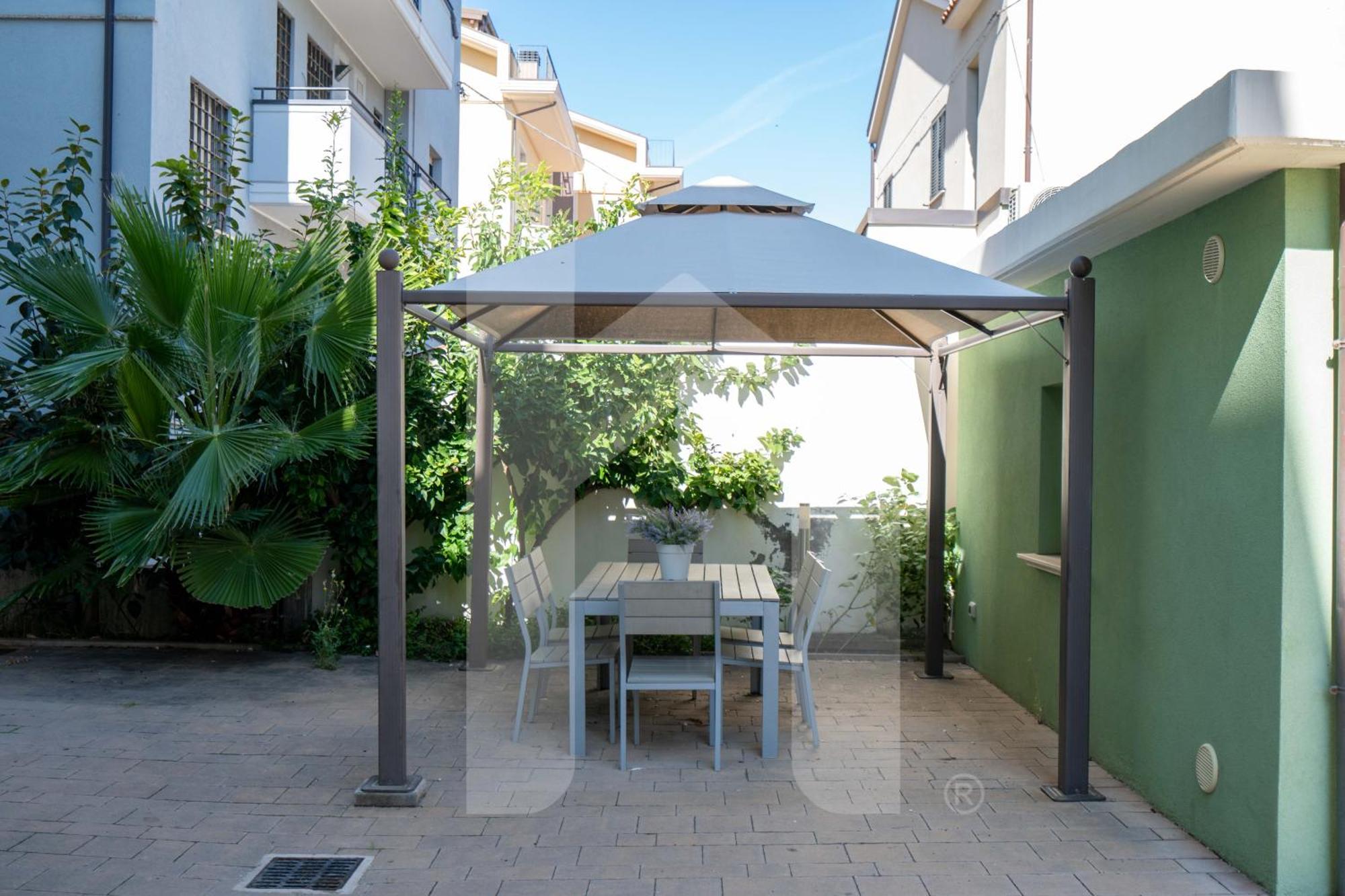 Homiday - Residenza D'Annunzio Apartman Pineto Kültér fotó